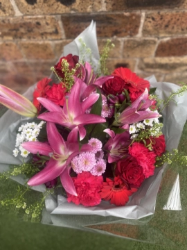 vibrant-roses-lillies