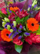 hayes-vibrant-bouquet
