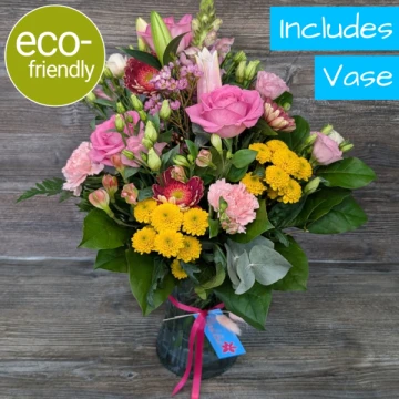 bright-vase-arrangement