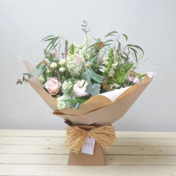 handtied-bouquet-in-water