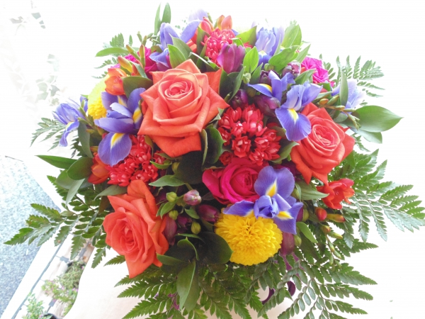 luxury-vibrant-hand-tied
