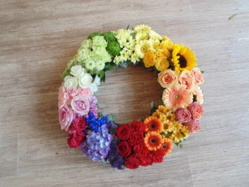 spectrum-wreath