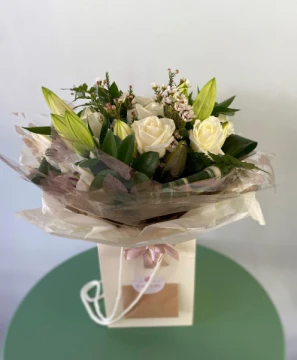 rose-lily-luxury