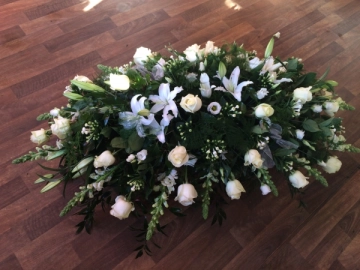 white-coffin-spray