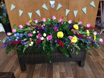 multi-colour-coffin-spray