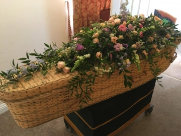 bespoke-coffin-spray