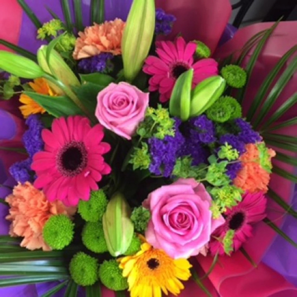 Vibrant handtie