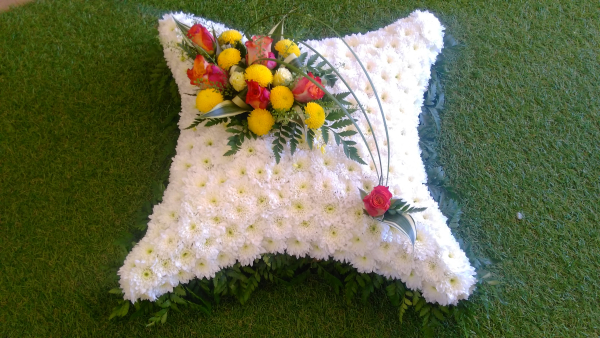 Vibrant massed cushion