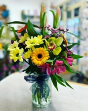 vibrant-vase-arrangement