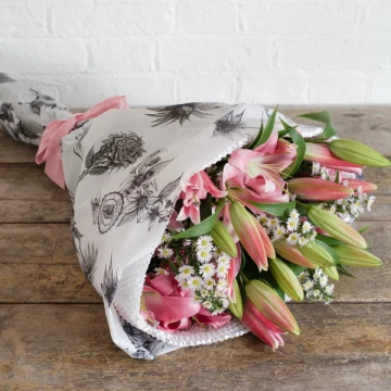 lily-relaxed-bouquet