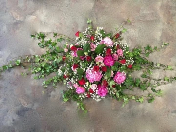 trailing-posy-coffin