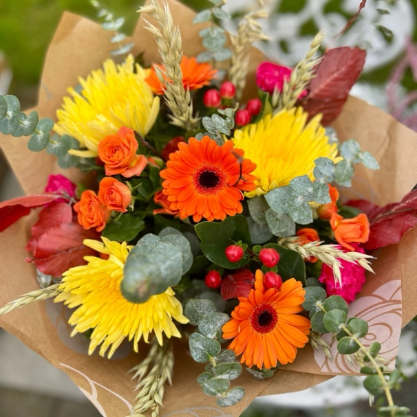 Seasonal handtied