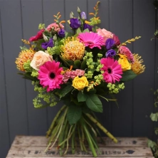 vibrant-handtied