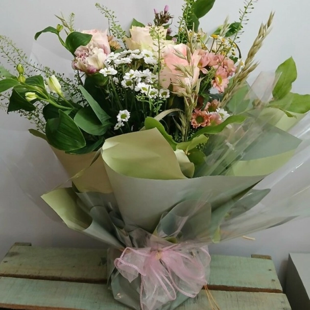 Signature posy