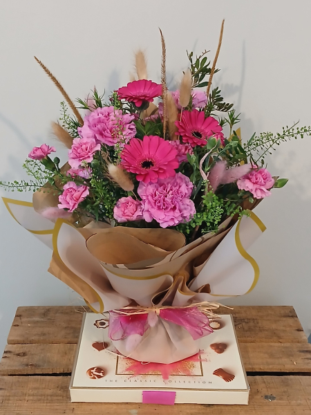Posy-chocolates pink