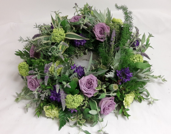 green-lilac-wreath