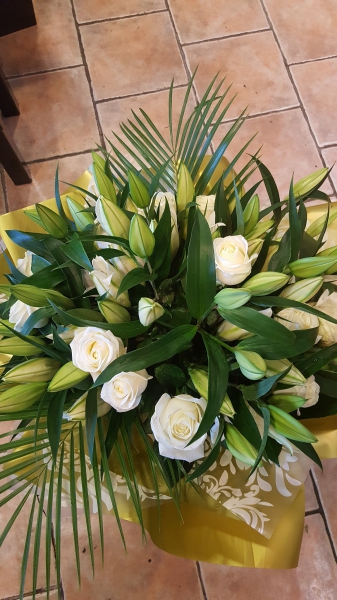 rose-and-lily-hand-tied