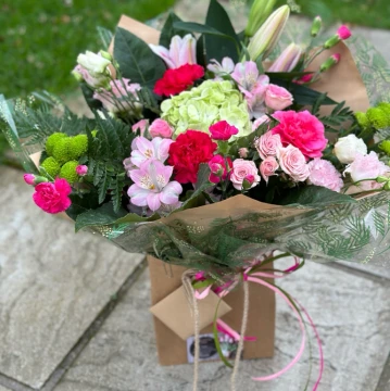 pink-and-green-kisses