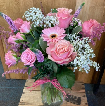 pretty-pink-vase