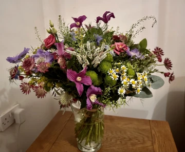 cottage-garden-vase