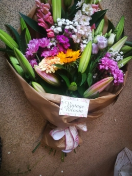classic-with-lilies