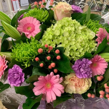 florist-mix-hand-tied-bouquet