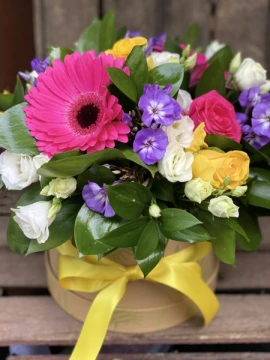 colourful-hat-box