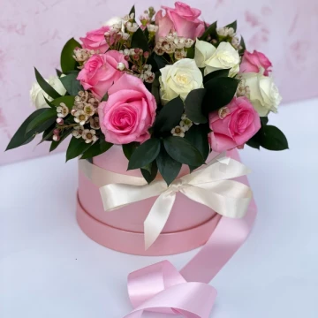 pink-hat-box