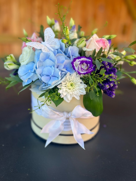 floral-charm-hatbox