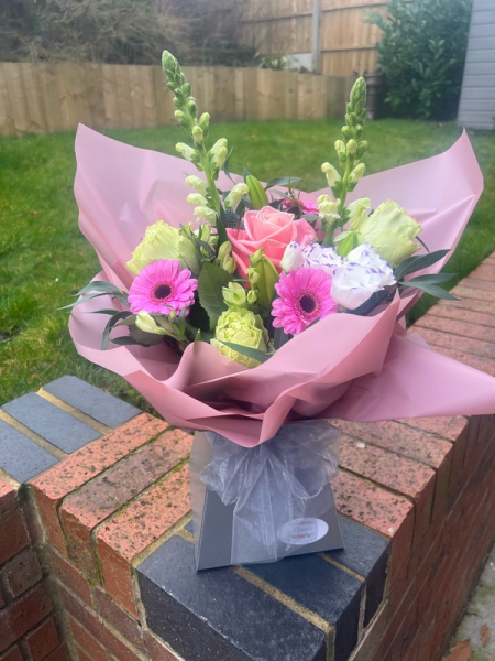 floral-charm-handties