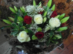 red-and-white-bouquet