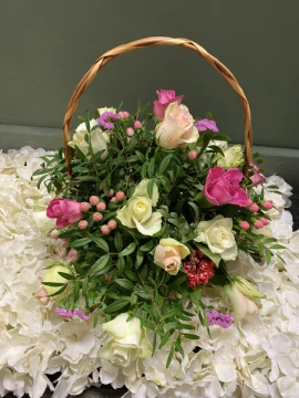 pinks-and-creams-basket