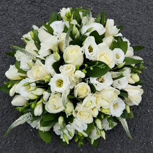 ivory-deluxe-posy