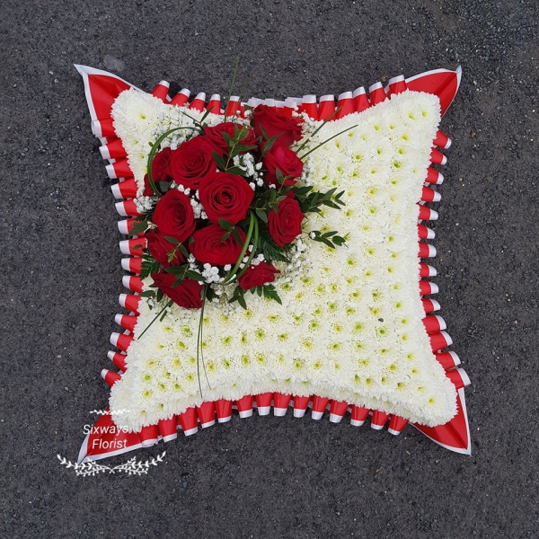 red-cushion