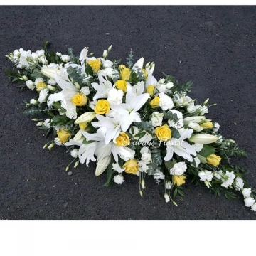 white-with-yellow-roses