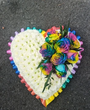 rainbow-rose-heart