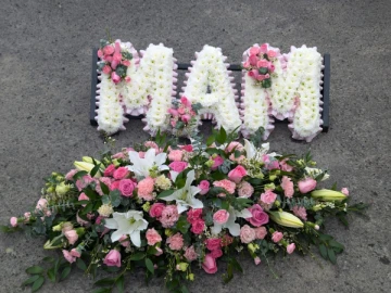 mam-and-casket-spray