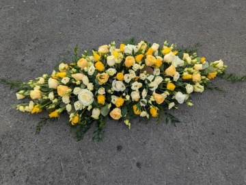 yellow-rose-lisianthus