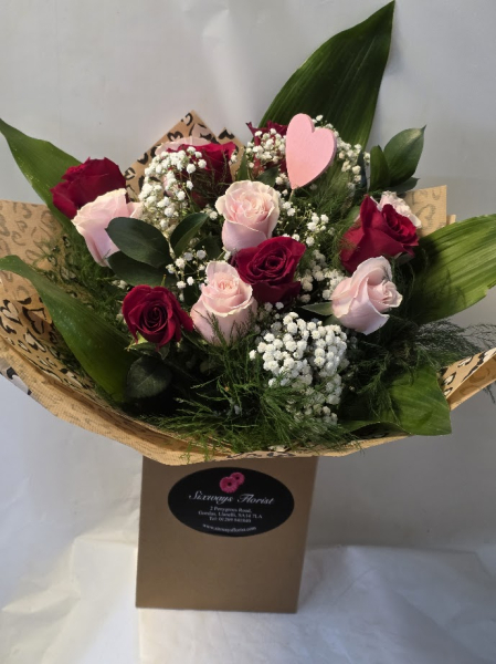 6 red 6 pink roses v26