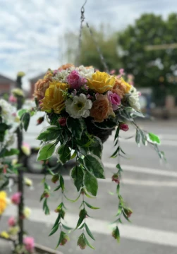 artificial-hanging-basket
