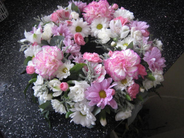 10inch-funeral-wreath