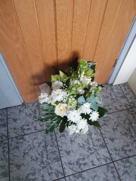 sympathy-handtied-bouquet