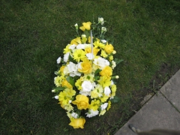 yellow-and-white-teardrop