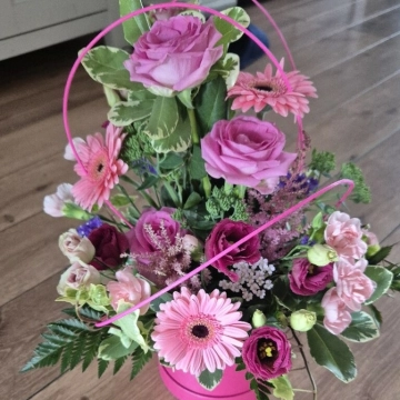 cerise-hat-box