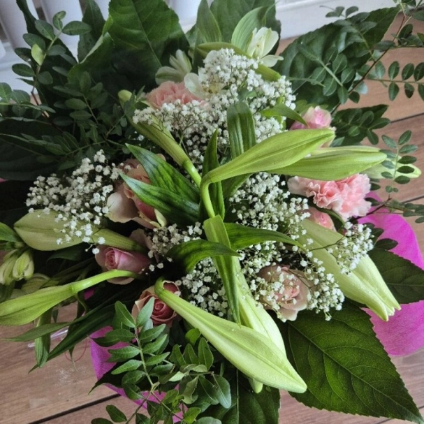 lilies-roses