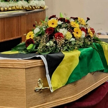 casket-spray