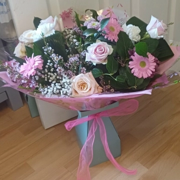 mum-with-love