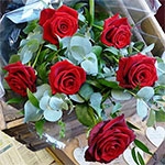 6-red-roses
