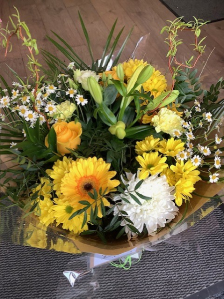 yellow-white-hand-tied