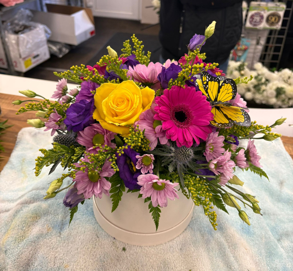Butterfly meadow hatbox